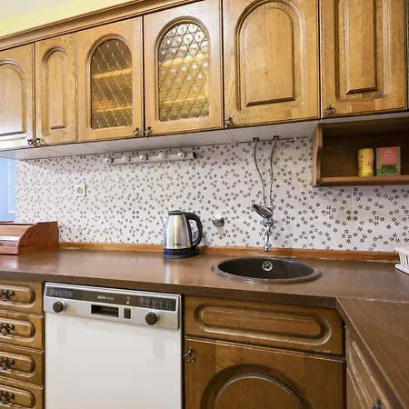 Three Bedroom Tesla Maraska Ζαντάρ