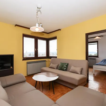 Three Bedroom Tesla Maraska Daire