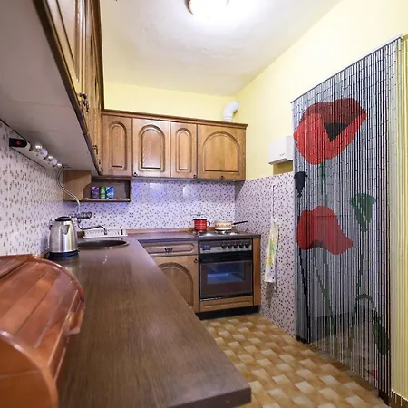 Three Bedroom Tesla Maraska Apartamento Zadar