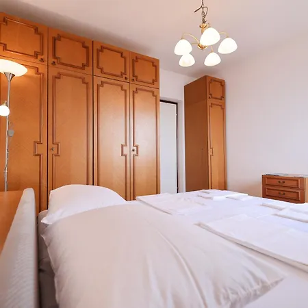 Three Bedroom Tesla Maraska Daire